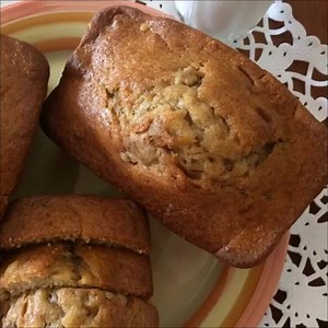 Can you feel the moisture? Delicious banana bread baked freshly with you in mind at Nicholls Bakery. See - http://bit.ly/NichollsPriceLists #food #pastry #sweettreats #sweettooth #foodporn #bakery #Barbados #caribbean #banana #bananabread | Nicholls Baking Co.