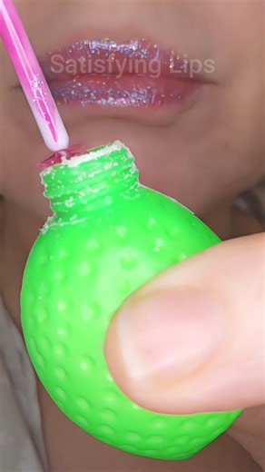 Satisfying Lips® on Instagram: "ASMR Satisfying Eating Sounds For Relaxing #asmr #eatingsounds #satisfyinglips"