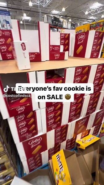 Everyone’s fav cookie is on SALE 🤩Lotus Biscoff cookies are SO good 😋 and can be used in so many recipes! Just $9.49 #Costco #CostcoFindsCa #costcocanada #canada #CostcoBuys#costcohaul#costcodeals#costcowholesale#costcodoesitagain#costcofindscanada #costcoinsider #costcocanada #deals #dealsaver #productlove#reels #lotusbiscoff #lotus #biscoff #biscoffcookies