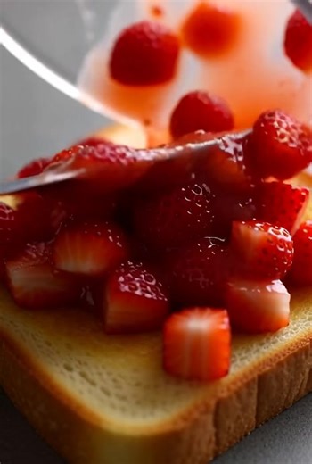 Delicious Berry and Toast ASMR Sounds Experience