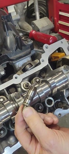 How to Remove and Replace Rocker Arm and Lash Adjusters Dodge, Jeep Chrysler 3.7, 4.7 Engines