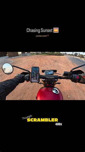 Chasing Sunset on Triumph Scrambler 400x #bangalore #sunsetride