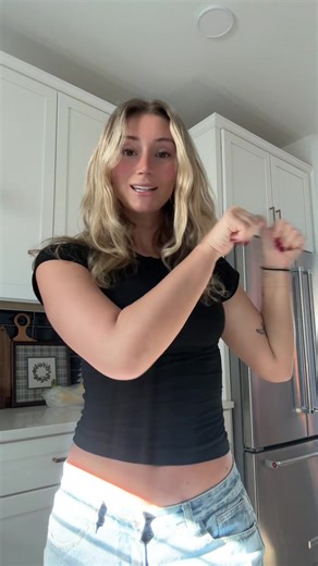 Amberrdunn (@itsamberrdunn)’s videos with original sound - Áron