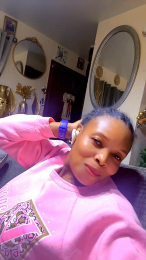 No makeup! This is my real face, and natural hair. 🤣😊❤️♥️. | Destiny Queen