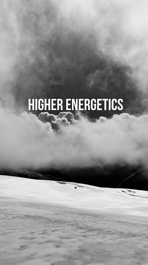 Isabel Lucas on Instagram: "An extract from a compelling chat with @zachbushmd a couple weeks ago 🌿 LINK in BIO for the full length. #glyphosate #guthealth #soilhealth #microbiome #higherenergectics #ZachBush"