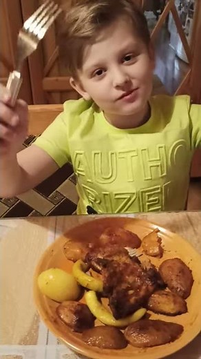 Naj marináda na grilovanie, bravčové rebierka .Celý recept na kanáli: Recepty Bodka.ODOBERAJTE nás