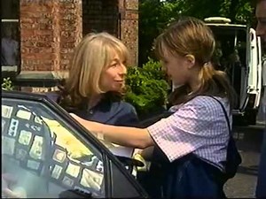 Coronation Street - Sarah takes the baby home 09/06/00