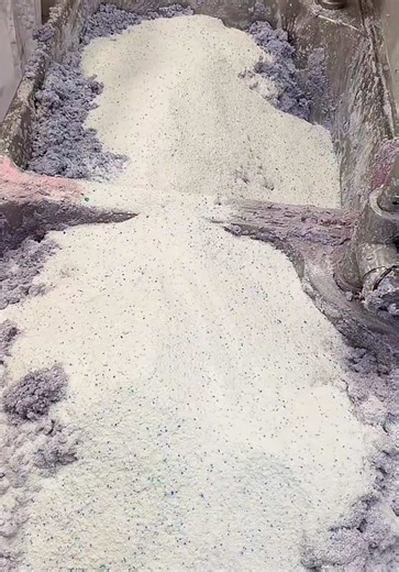 Pink Laundry and Recycled Powder Overload: ASMR Experience