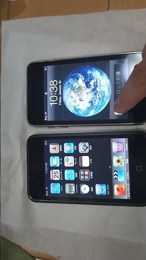初代 iPod touch とiPod touch 2世代