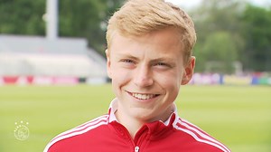 'Heb hier geleerd om van me af te bijten' 🏆 Tijn Peters = #ForTheFuture | AFC Ajax