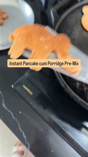 Anamika on Instagram: "My secret 2-minute breakfast hack 🥞✨ Since my daughter LOVES chila + pancakes, I always keep this instant homemade mix ready for those rushed mornings when hunger hits but time… doesn’t 😅 It stores beautifully, travels well, and the best part? Just add hot water and it can become a quick porridge too! Top with fruits and and breakfast is ready. 💛 📌 What goes into the mix: • Roasted oats flour • Nuts & seeds powder • Dates powder (natural sweetness) • Optional Only to b
