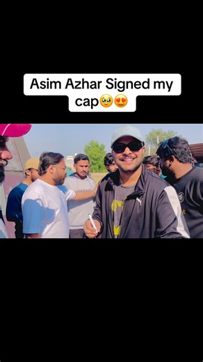 Asim Azhar Signed My Cap😭😍 #shorts #viral #youtube #asimazhar #abdulmuqeetworld