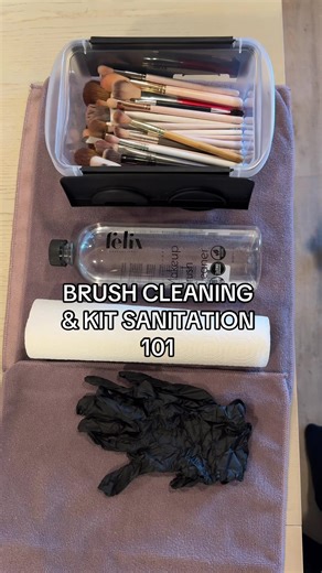 How to properly clean your makeup brushes! Artist, I can not stress enough that cinema secrets is not disinfecting. If you are using cinema secrets between clients you MUST spray with isopropyl alcohol after to properly sanitize. It is so important to keep your brushes cleans as these are directly contacting your clients skin/eyes/mouth. #brushcleaning #cleantok #makeupkit
