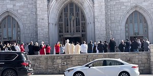 Hundreds gather for funeral service of Lisa Lopez-Galvan