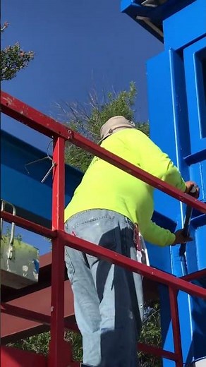 HOW TO PAINT STRUCTURAL STEEL FAST AND EASY ! Using Direct To Metal Paint