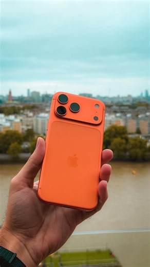 Marcos Castaño | Fotógrafo & Director on Instagram: "El zoom del nuevo iPhone 17 Pro Max es increíble 🤯📲 Ayer @apple me invito a Londres para probar las cámaras del nuevo iPhone 17 donde tenemos👇🏻 ➡️ Nuevo Zoom óptico x8 ➡️ Zoom digital hasta x40 ➡️ Lente x0.5, x1, x2, x4 y x8 #apple #iphone17 #iphone17promax #fotografia #shotoniphone"