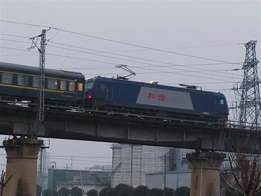 K931次鸦宜线下行提速通过