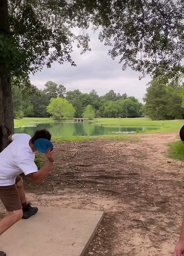 Amazing Frisbee Golf Shot Compilation