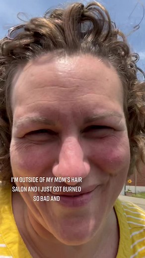 Off to Hot Mess Express Pinky Style #show in #minneapolis #minnesota but not before I get my #crown | That Midwestern Mom