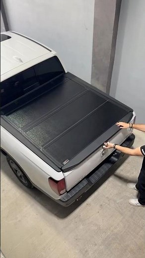 See It In Action 🛻💨 Hard Folding Bed Cover - Honda Ridgeline