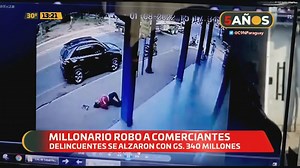 78K views · 1.2K reactions | ❌ Millonario robo a comerciante Delincuentes se llevaron alrededor de 340 millones de guaraníes en la ciudad de Tobatí, el atraco quedó registrado en cámaras de CCTV.  c9n.com.py/envivo | C9N Paraguay | Facebook