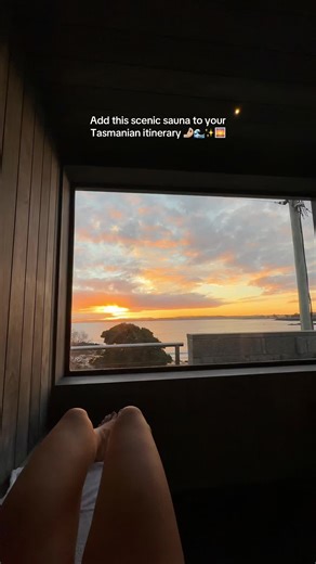 Is there anything better than a Scenic sauna and sunset swim 😮‍💨🤌🏼⛰️✨🌊📍Savu Saunas, Bluff Beach #tasmania #travel #australia #scenic #sauna #travelitinerary #sunsetswim #deconport #launcestontasmania #travel #fyp #traveling #slowliving #sauna