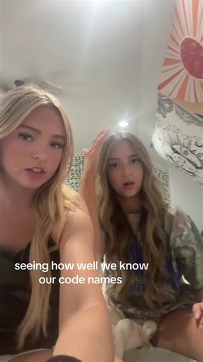 crumblecrewww (@crumblecrewww)’s video of code name anastasia