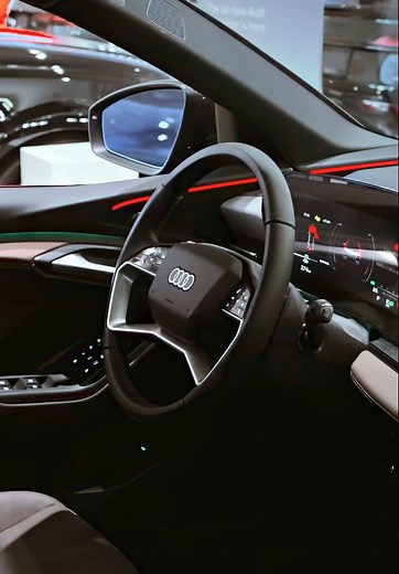 Explore the New Audi Q6 e-tron: Features & Specs