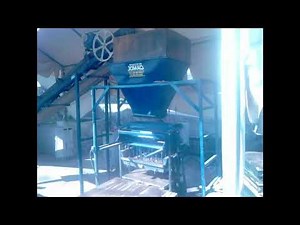 Máquinas bloqueras Golmaq Planta JM200 fabricando adoquin