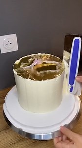 13K views · 165 reactions | Stunning 朗 | Sweet Bakery | Facebook