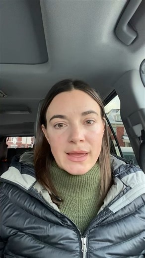 Ollie Hinkle Heart Foundation on Instagram: "Some heart families don’t have the luxury of going home at night to sleep in their own bed or tuck in their other children. While parents work long days to keep their families afloat, their baby lays alone in a hospital bed. And after that long day, they return to the hospital to sleep in a chair or on a cold, hard couch beside their child. The hardship is layered: a baby alone during the day, a parent exhausted from working and sleeping in an uncomfo