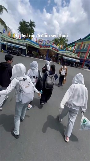 tín hiệu vũ trụ ✨ nhắc các bà đi đầm sen ngay 🐳🫧🏝️ #waterpark #damsen #summer #fyp