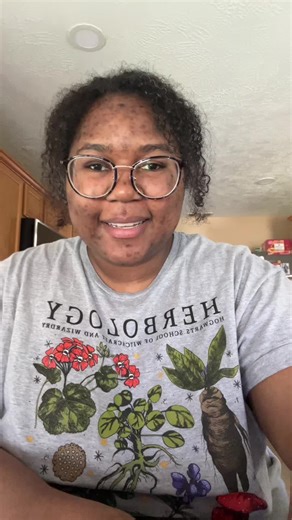 I promise I don’t usually look this crunchy I just didn’t do my hair yet 😭 #advice #helpingwomen #girltalk #confidence