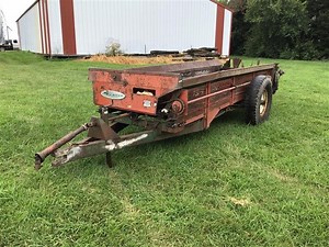 New Idea 217 Manure Spreader | Agriculture