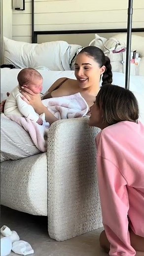 2025: the year I became a mom 😭 This year my heart expanded in ways I never imagined and everythin