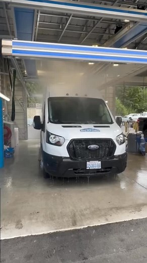 A clean car isn’t just a good look. It’s a business strategy. Hercules makes every delivery spotless, every time. That’s how dealerships build loyalty AND revenue 🚗 #HerculesClean #DealershipGrowth #TouchlessWash | Hercules Systems Inc.