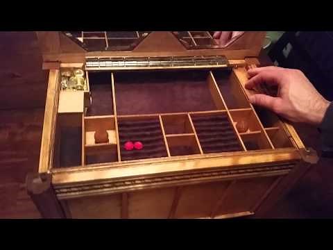 Secret keepsake jewelry box