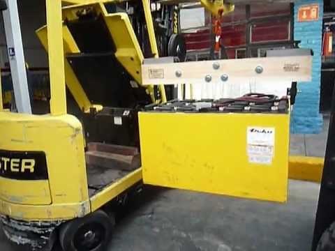 Como cambiar baterías de montacargas MVM www.montacargas.com.mx