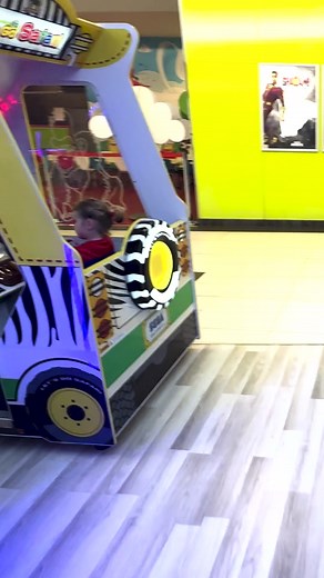 spectacularlara on TikTok