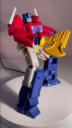 Transformers Studio Series Devastation Optimus Prime action figure review!