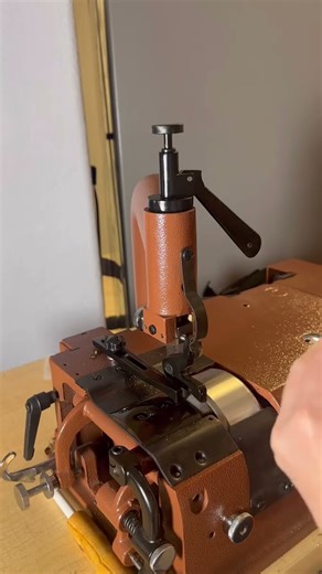 The skiving machine can be a little tricky! #leathercraft #leatherbag #handmade