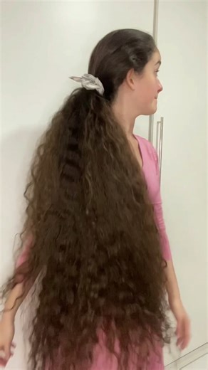 #thickhair #hairporn #hairgoals #hairplay #hairfetish #longhair #bighair #brushedcurls