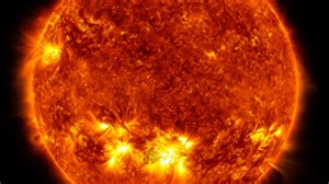 Sun fires off powerful solar flare