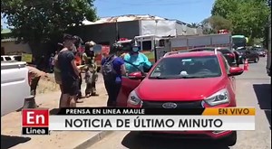 4.5K views · 13 reactions | #ÚLTIMO MINUTO! VIOLENTO ACCIDENTE DE TRÁNSITO SE REGISTRA EN CALLE 9 NORTE CON 3 ORIENTE EN TALCA. En el lugar se produjo una colisión entre una camioneta 3/4 de la empresa Abastible y un automóvil dejando como saldo un herido de carácter leve. Trabajó la unidad de rescate del cuerpo de bomberos en la atención del paciente. | En Linea Maule | Facebook