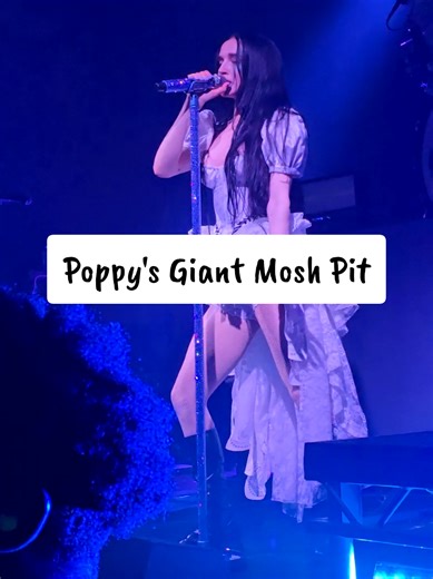Poppy turns the crowd into a giant mosh pit with Concrete 🫶 #poppy #impoppy #moshpit