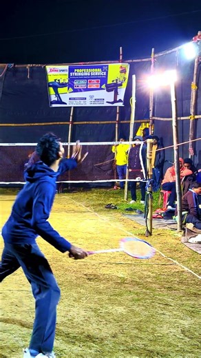 #outdoorbadminton #badmintonhighlights #badmintonlovers #badmintonindonesia #trickshots #shorts #bwf