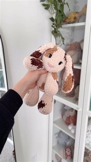 Finished a crochet bunny 🪡🐰🌷 Pattern is on my Etsy!
