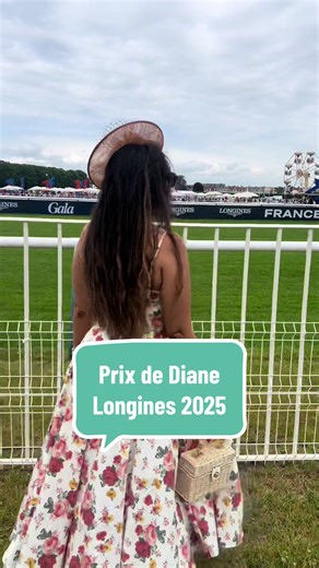Une journée hors du temps au Prix de Diane Longines 2025 à l’hippodrome de Chantilly 🌸 #hippodrome #prixdediane #chantilly #course #courses #cheval #chapeau #longines #elegance #francegalop #horseraces @Longines @France Galop robe 👗 @houseofcb