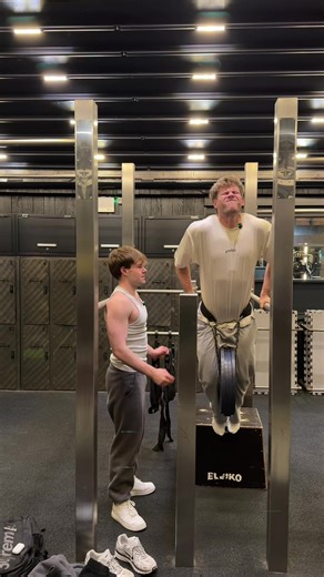 Had to redeem himself @Sam_Goatlifters