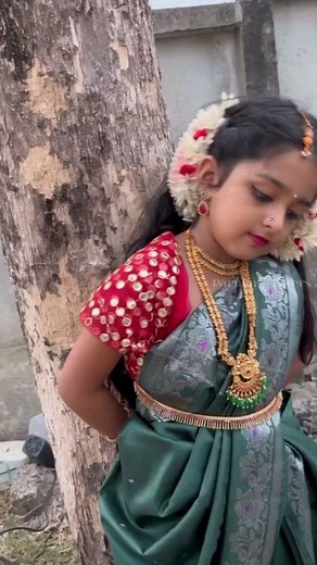 #Traditional #Modelling || aduthathu ambujatha paathela | Parukutty Lovers